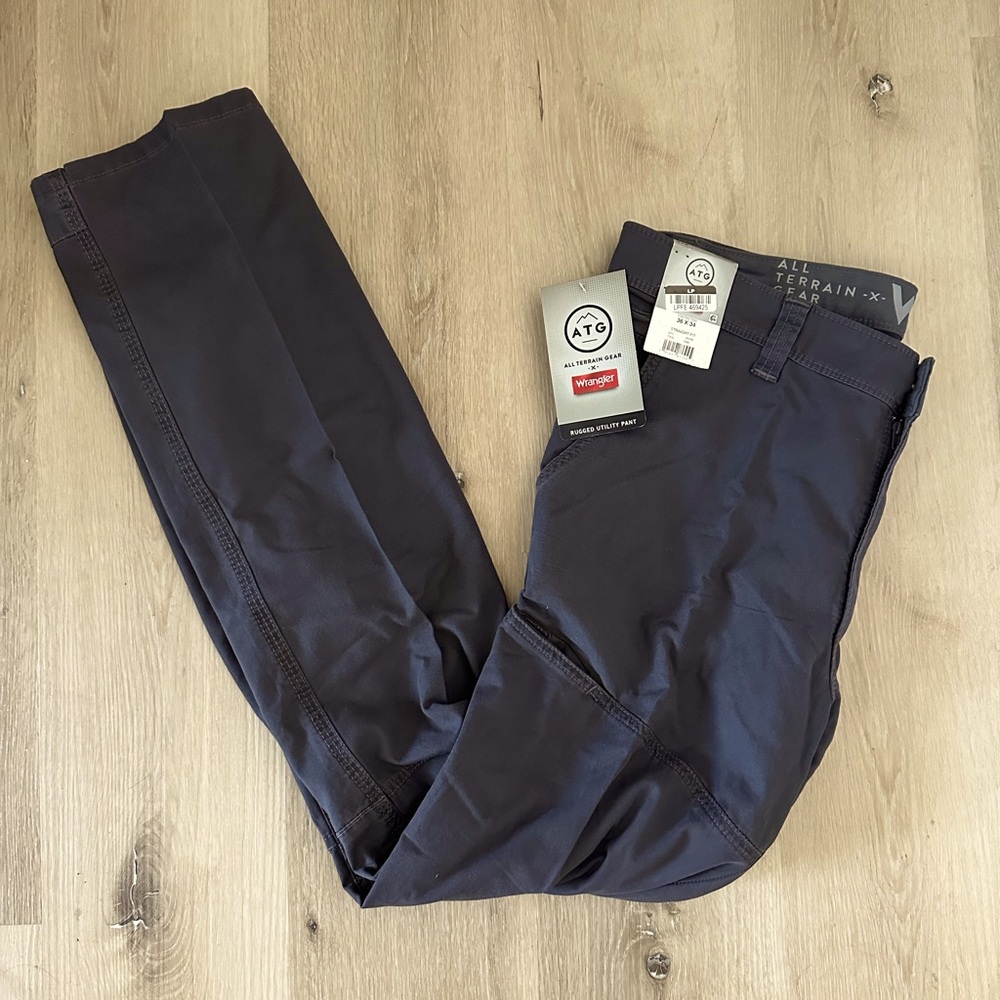 Wrangler ATG Cargo pants